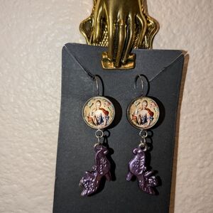Marie Antoinette w/Purple Shoes Earrings